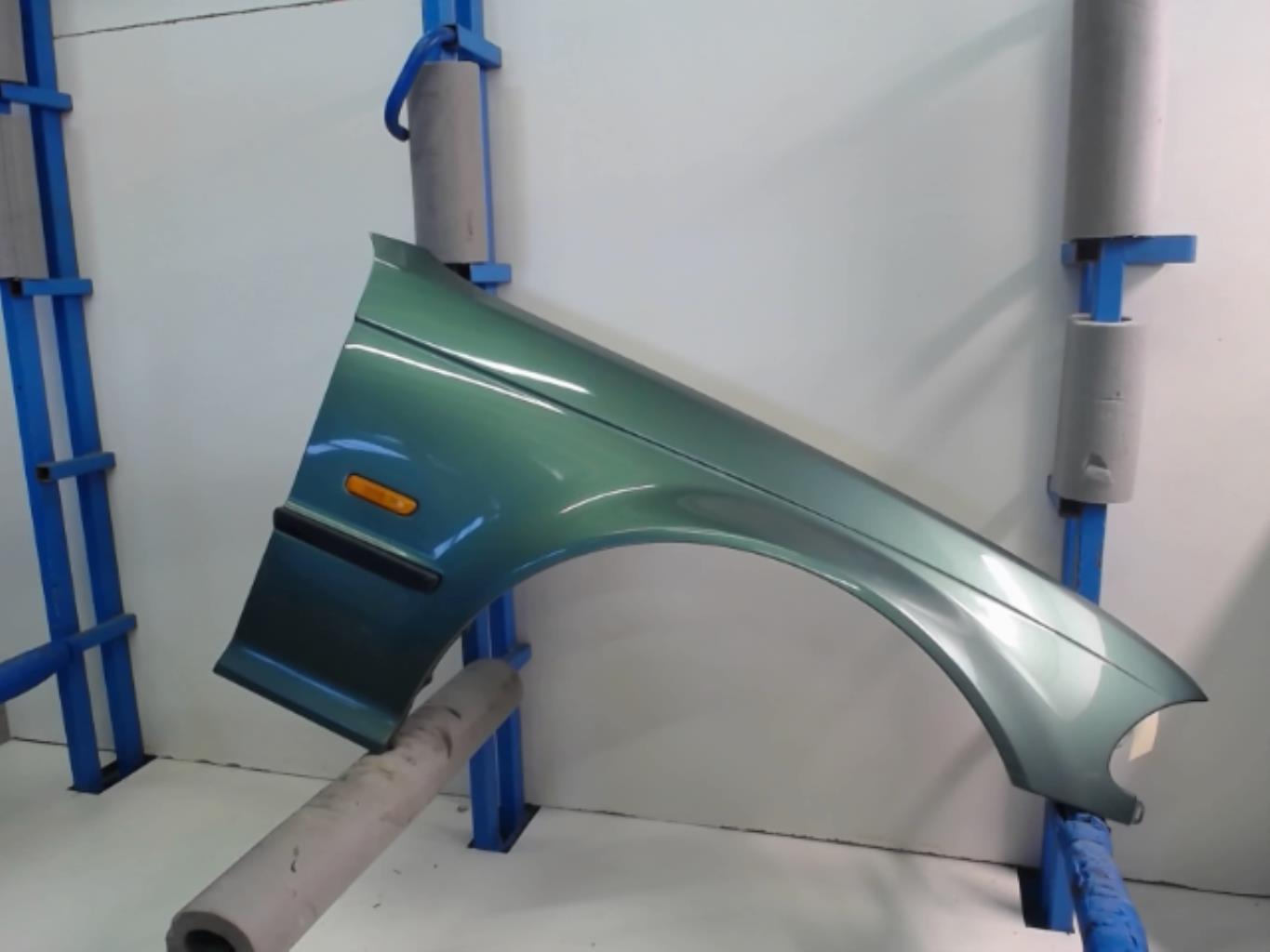 Aile avant droit BMW SERIE 3 E46 PHASE 1 Diesel - 1