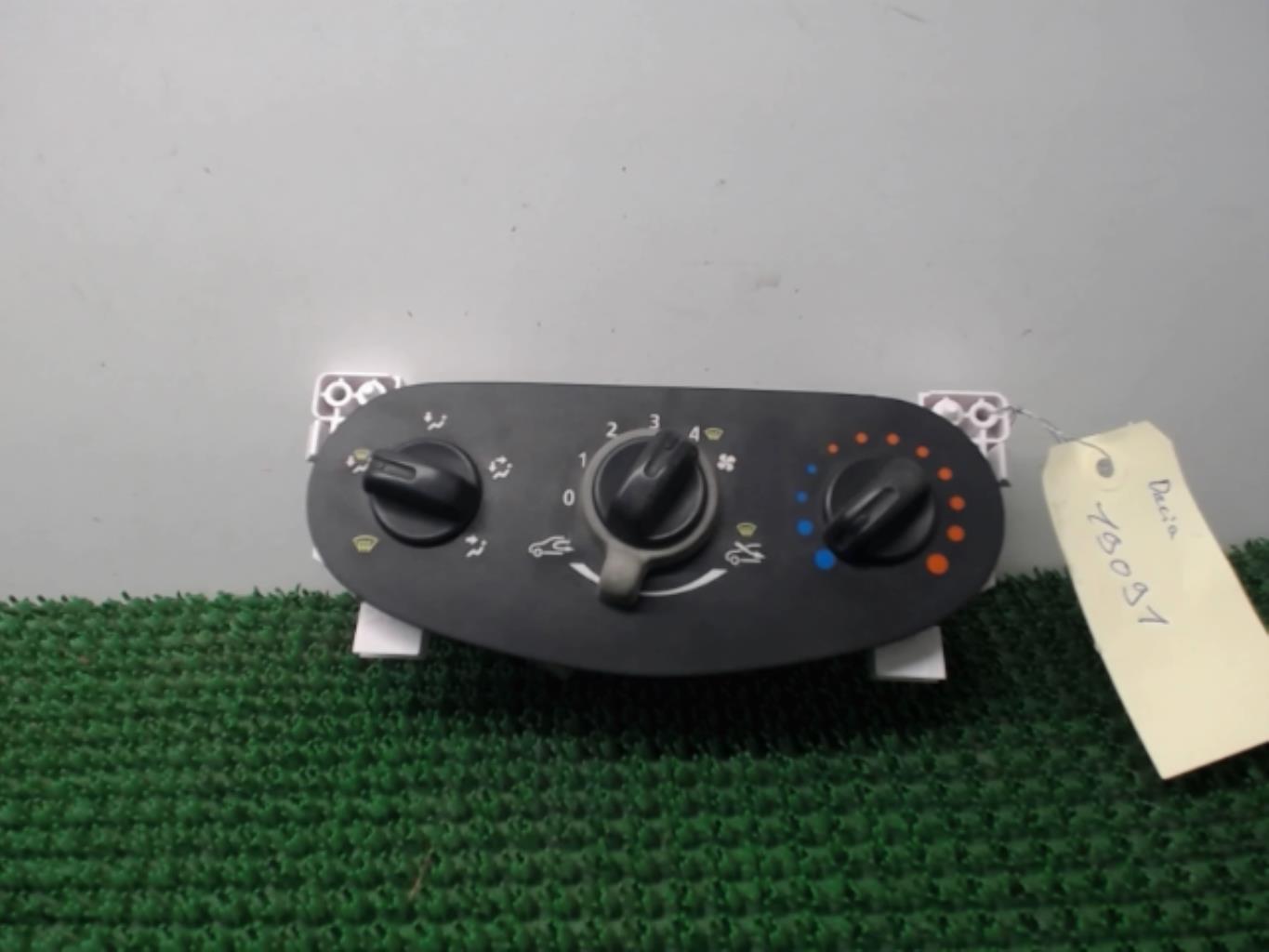 Commande chauffage DACIA SANDERO 1 GPL - 1