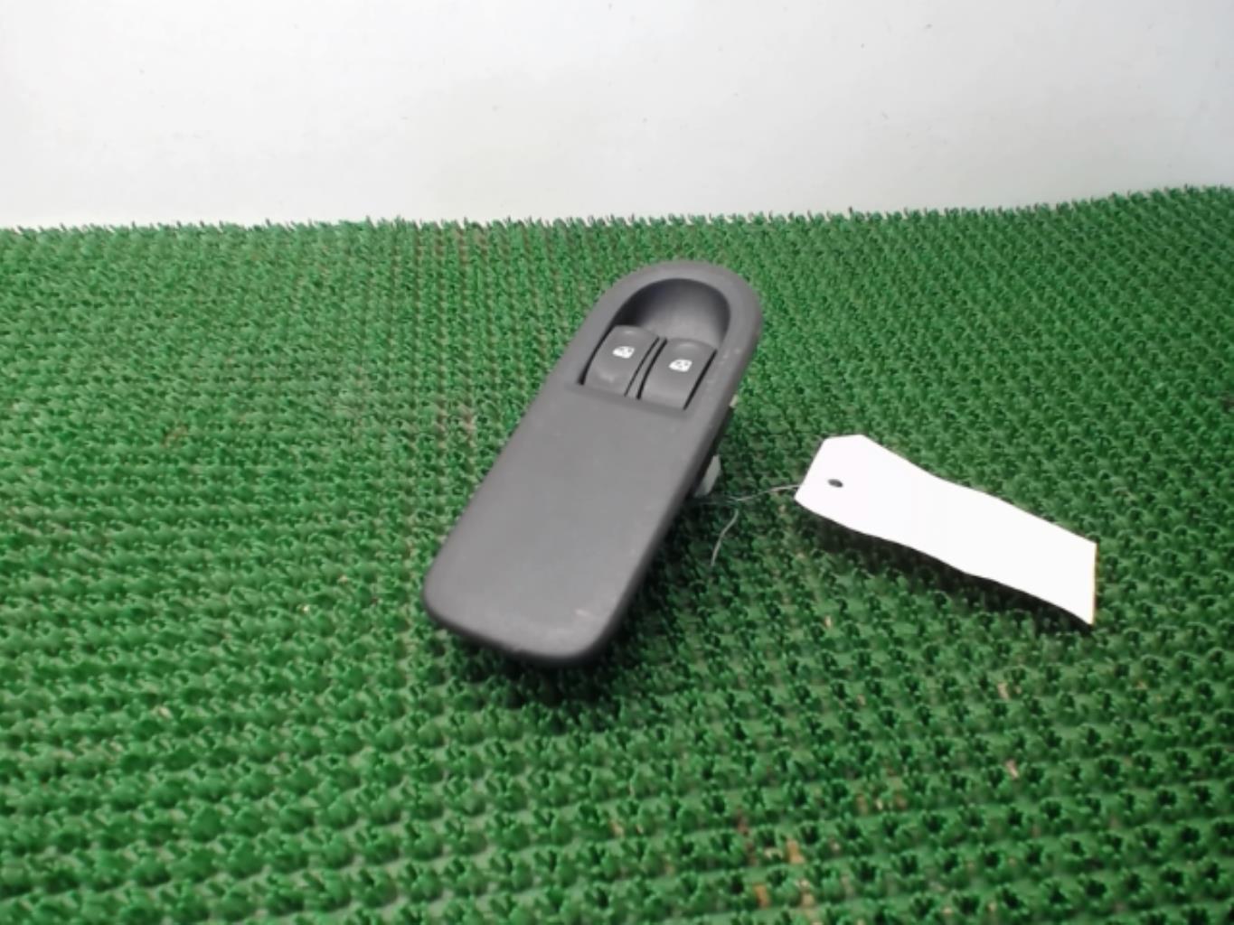 Interrupteur de leve vitre RENAULT CLIO 3 PHASE 1 Diesel - 1