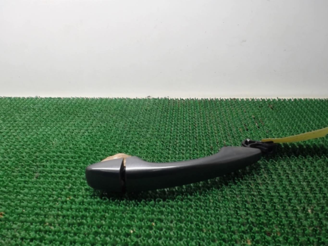 Poignee porte arriere gauche CITROEN C4 2 Diesel - 1