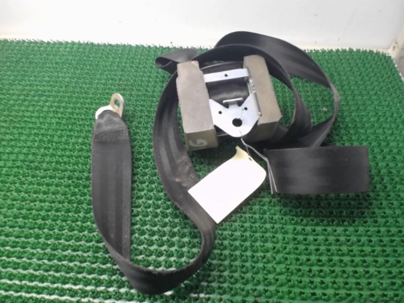 Attache ceinture arriere gauche AUDI A3 2 SPORTBACK PHASE 1 Diesel - 1