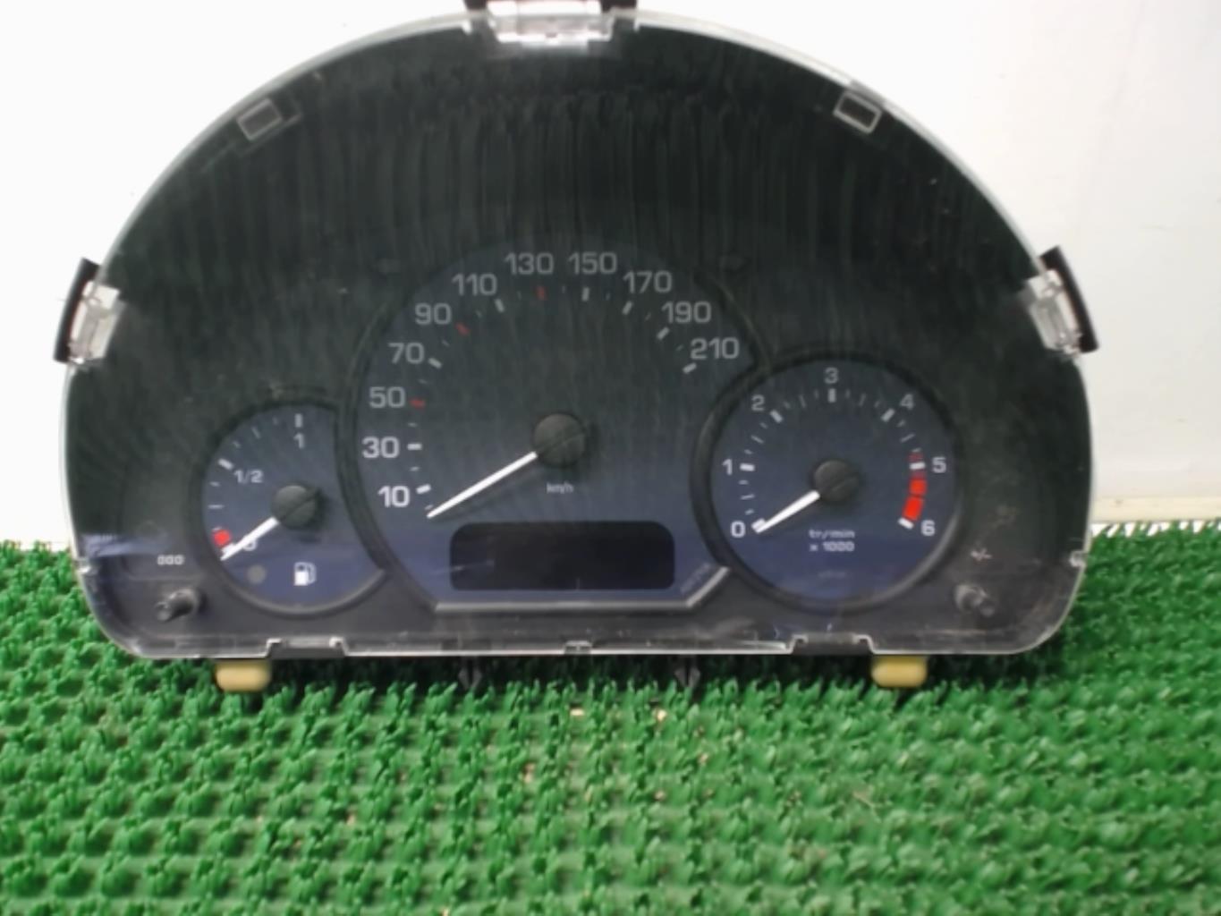 Compteur PEUGEOT 1007 Diesel - 1