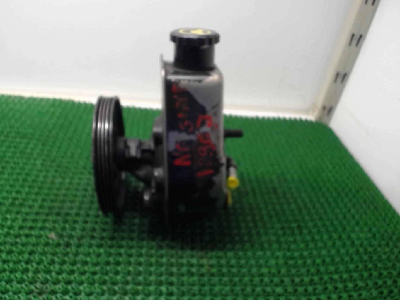 Pompe de direction RENAULT MEGANE 2 PHASE 1 Essence - 1