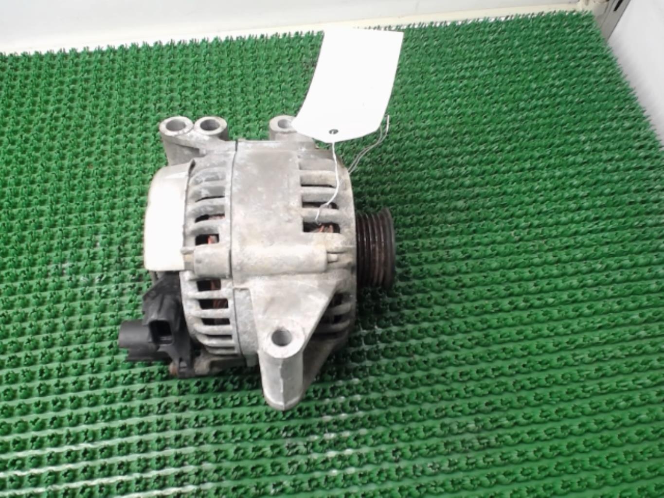 Alternateur FORD FIESTA 5 PHASE 1 Essence - 1