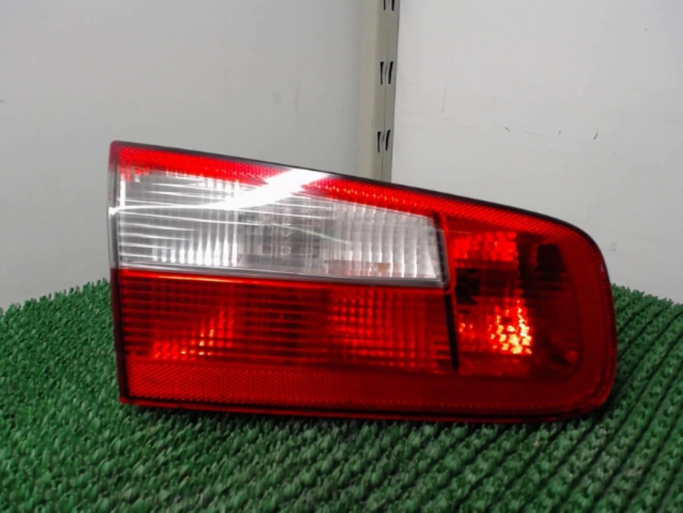 Feu arriere secondaire gauche (feux) RENAULT LAGUNA 2 PHASE 1 Diesel - 1