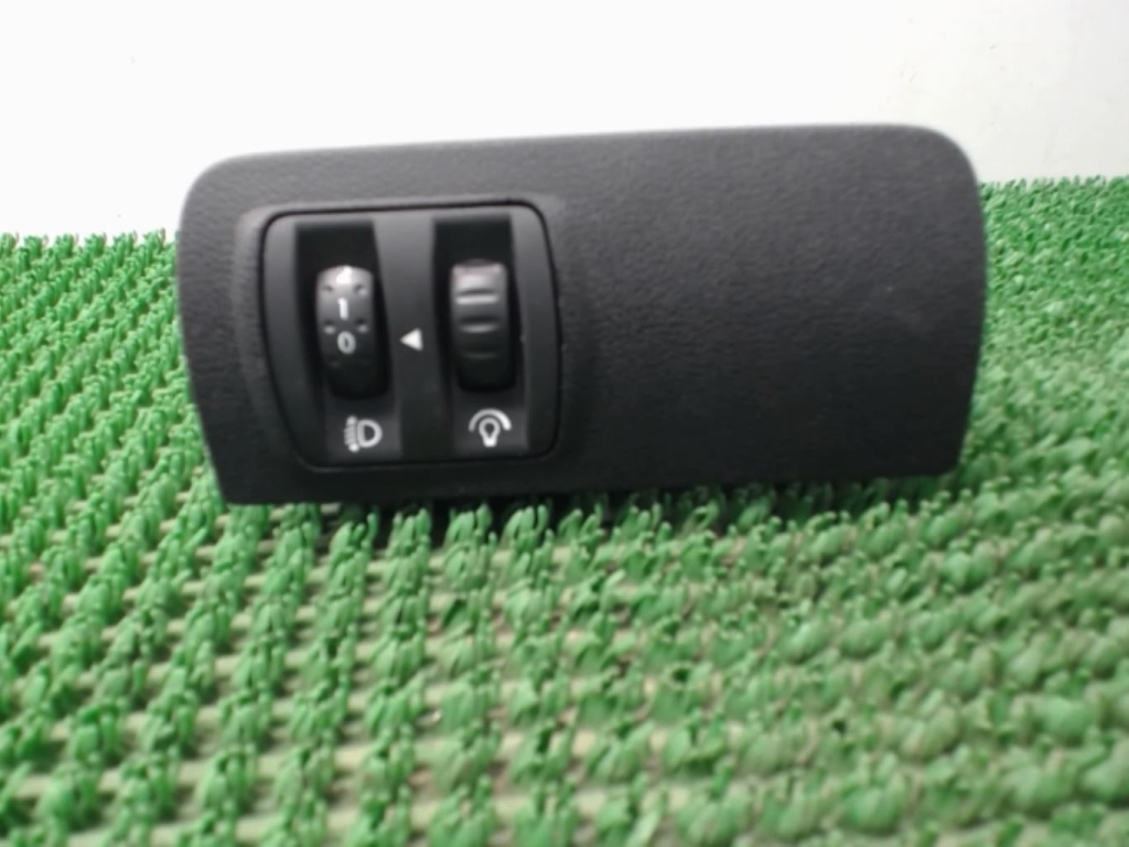 Commande de reglage hauteur de phare RENAULT MEGANE 3 PHASE 1 Diesel - 1