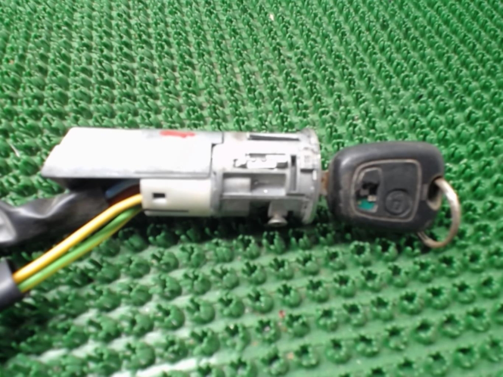Neiman PEUGEOT 307 PHASE 1 BREAK Diesel - 1