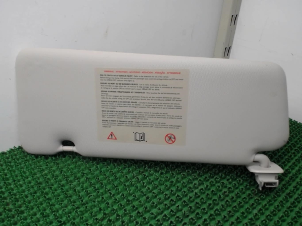 Pare soleil droit RENAULT MEGANE 3 PHASE 1 Diesel - 1