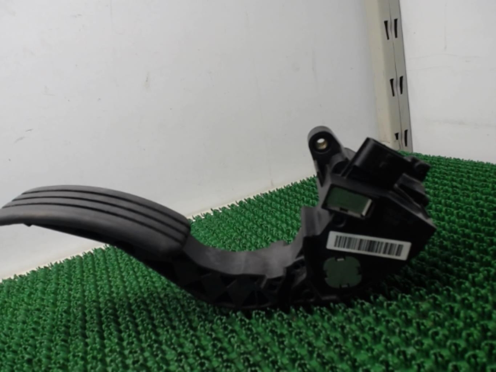Pedale d'accelerateur RENAULT MEGANE 3 PHASE 1 Diesel - 1