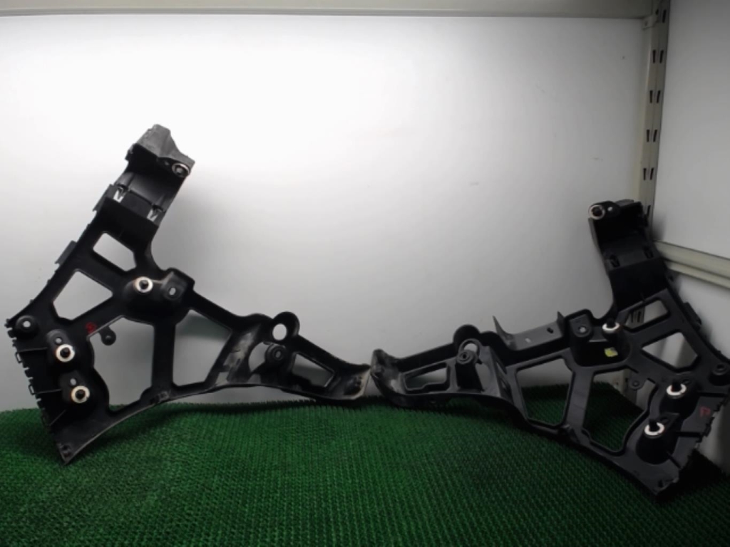 Support de pare chocs arriere RENAULT MEGANE 3 PHASE 1 Diesel - 1