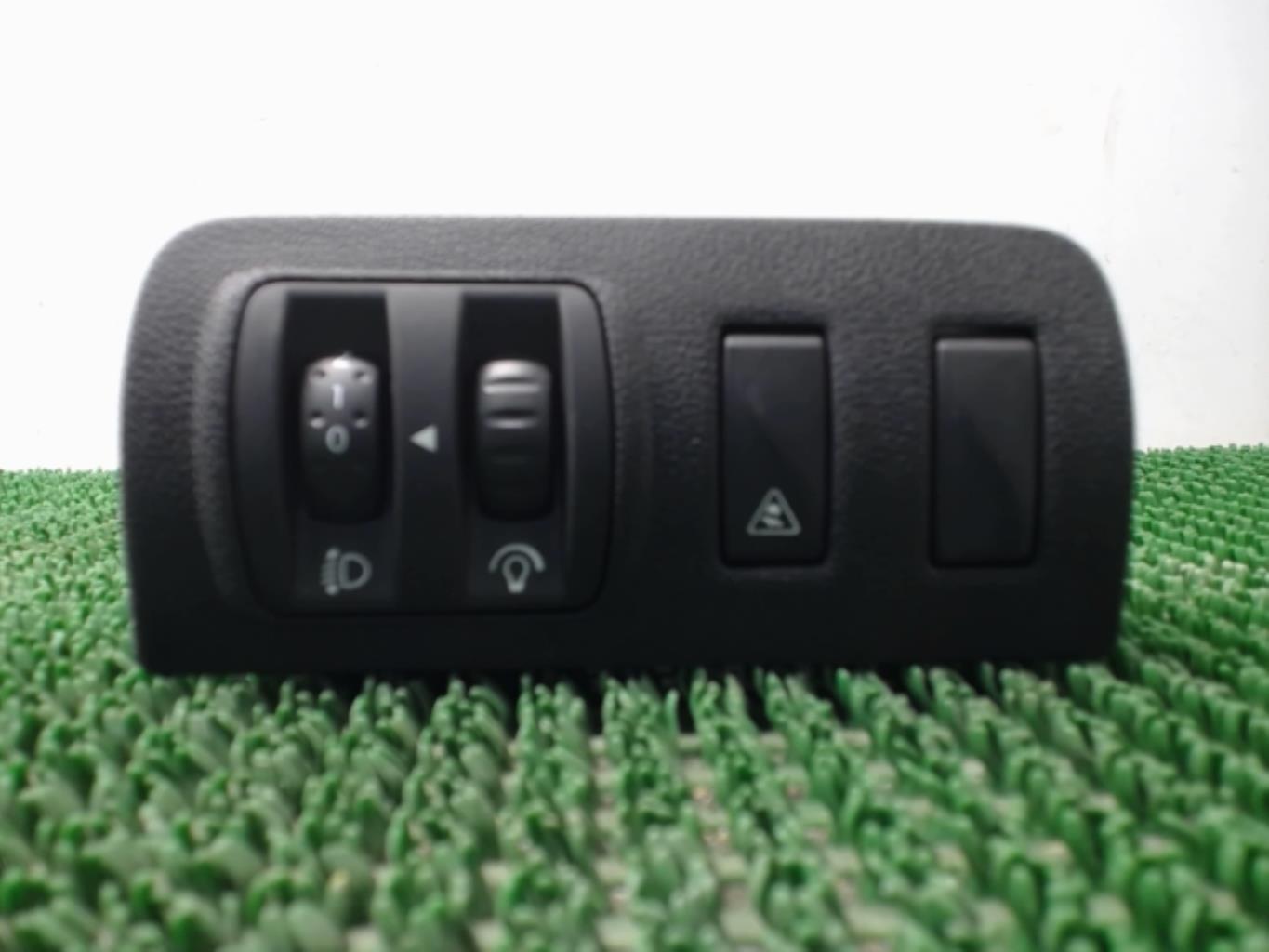 Commande de reglage hauteur de phare RENAULT MEGANE 3  - 1