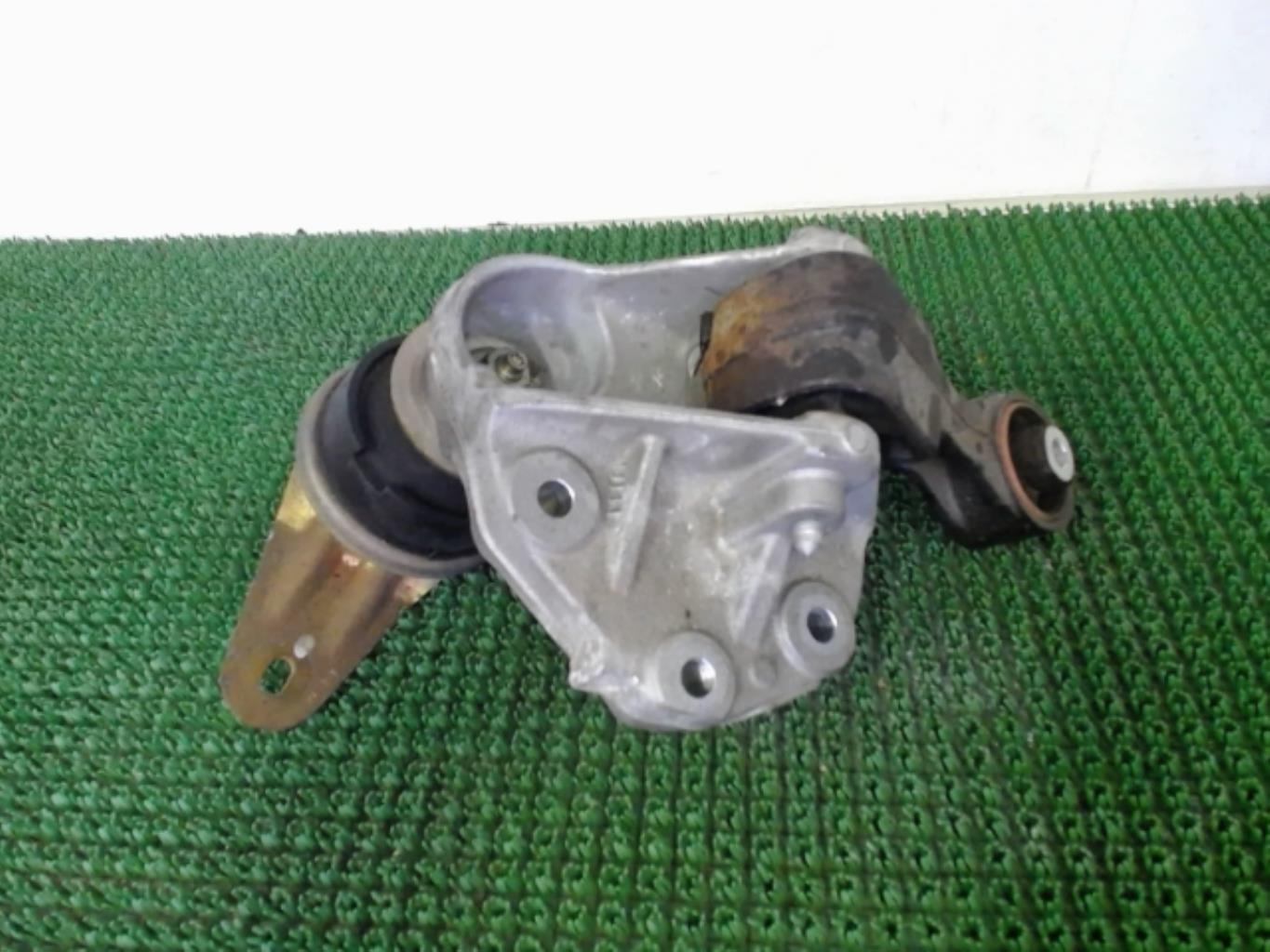 Support moteur droit CITROEN C5 1 PHASE 2 Diesel - 1