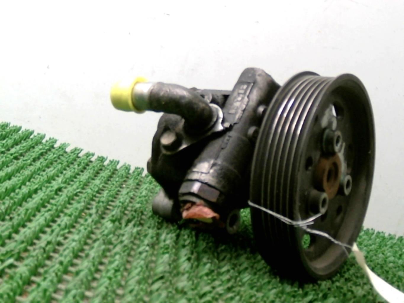 Pompe de direction VOLKSWAGEN GOLF 4 Diesel - 1