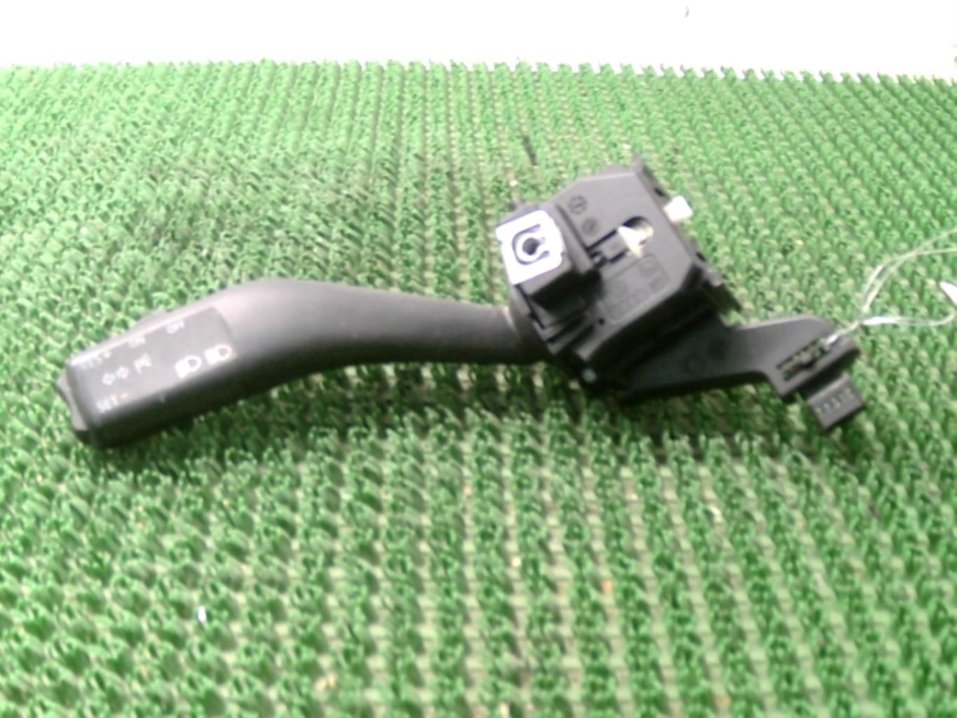 Commodo phare VOLKSWAGEN GOLF 5 Diesel - 1