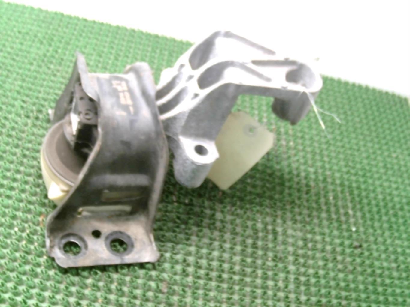 Support moteur droit RENAULT CLIO 3 PHASE 2 Diesel - 1