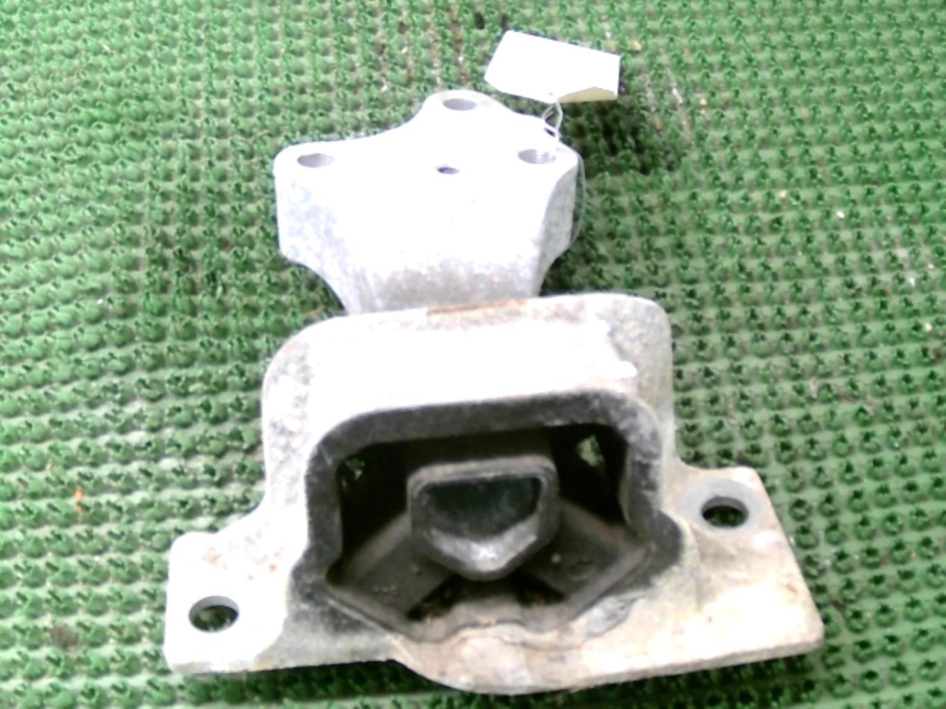 Support moteur droit RENAULT CLIO 3 PHASE 2 Essence/GPL - 1