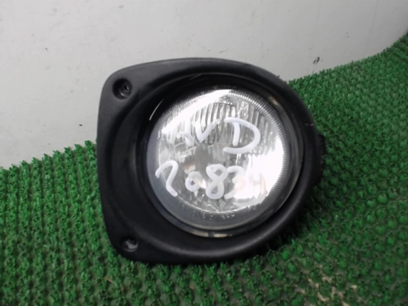 Anti brouillard droit (feux) RENAULT CLIO 2 PHASE 1 Essence - 1