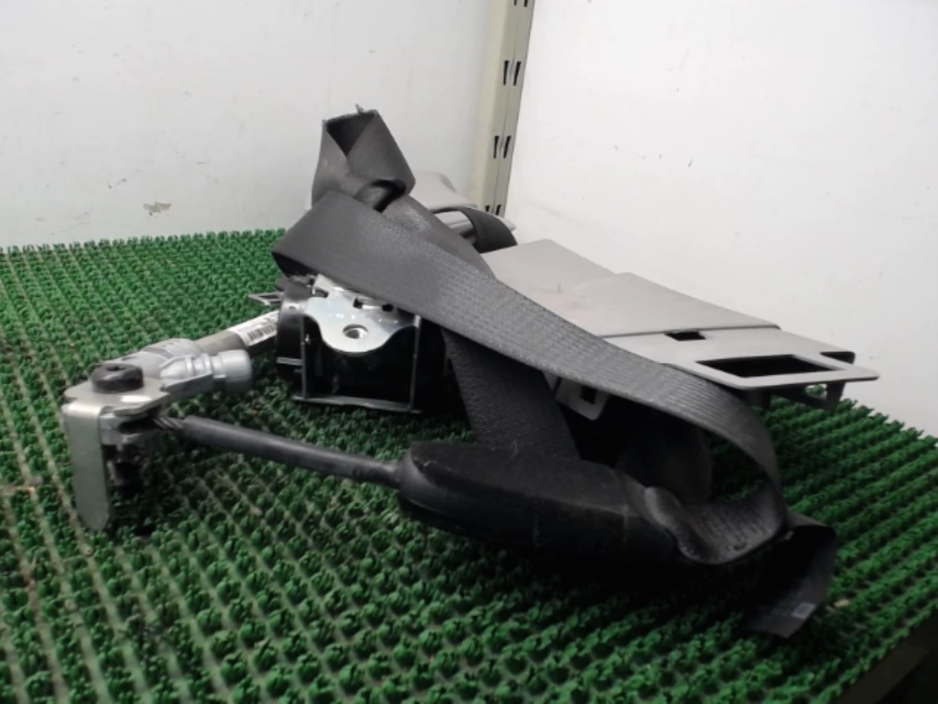 Ceinture avant gauche OPEL CORSA D PHASE 1 Essence - 1