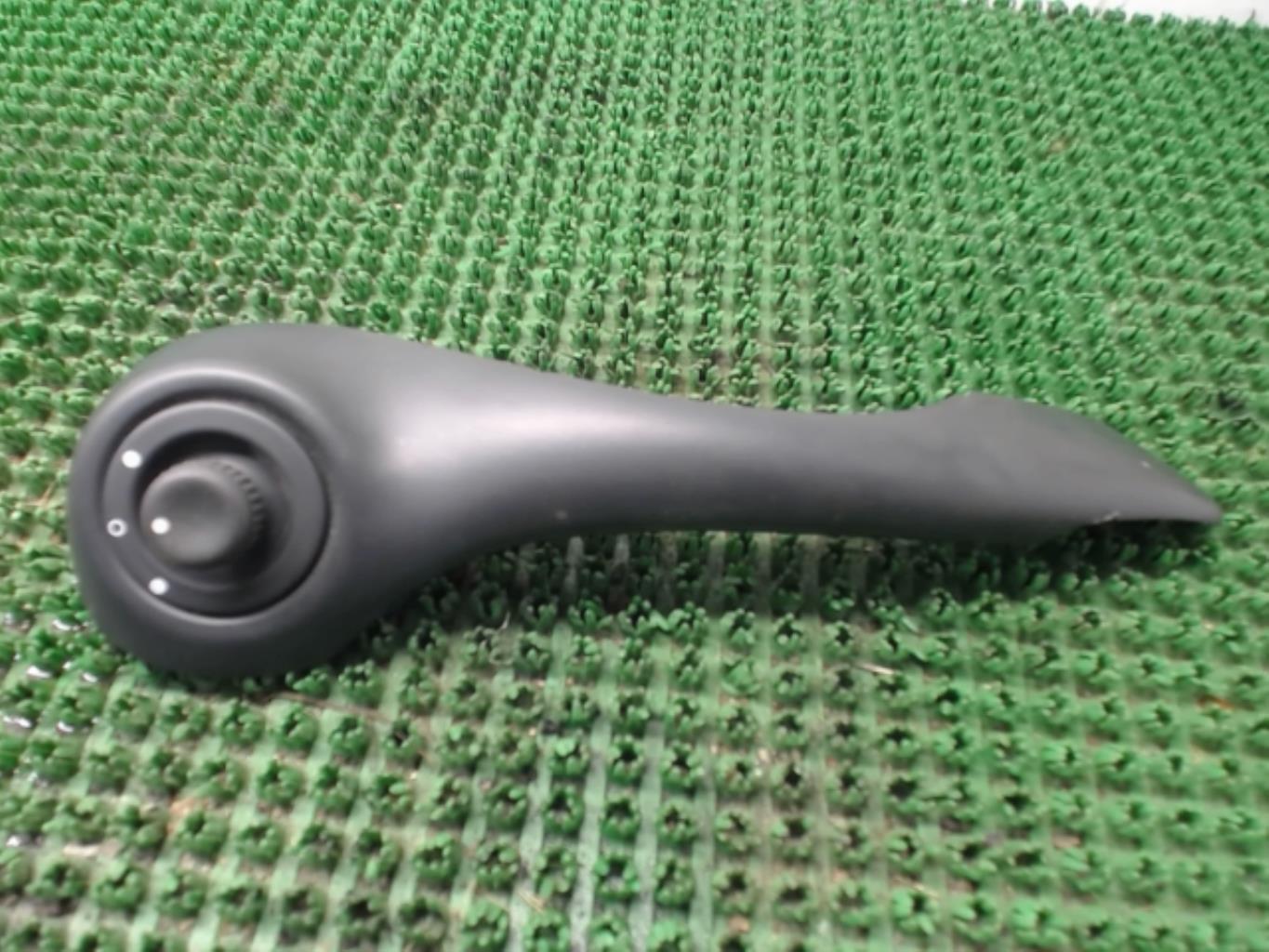 Commande retroviseurs RENAULT CLIO 3 PHASE 1 Diesel - 1