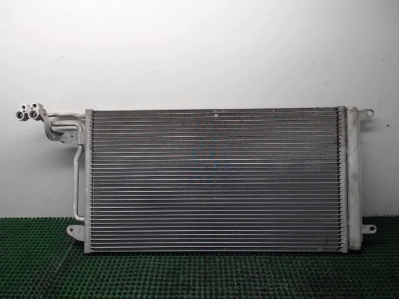 Condenseur de clim VOLKSWAGEN POLO 5 PHASE 2 Diesel - 1