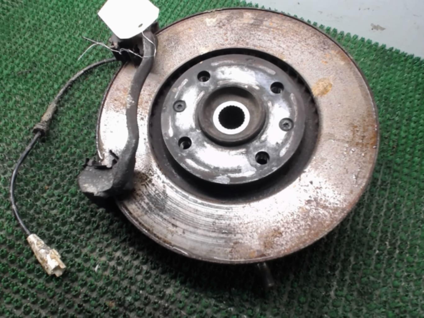 Pivot de moyeu avant gauche CITROEN C4 1 PHASE 1 Diesel - 1