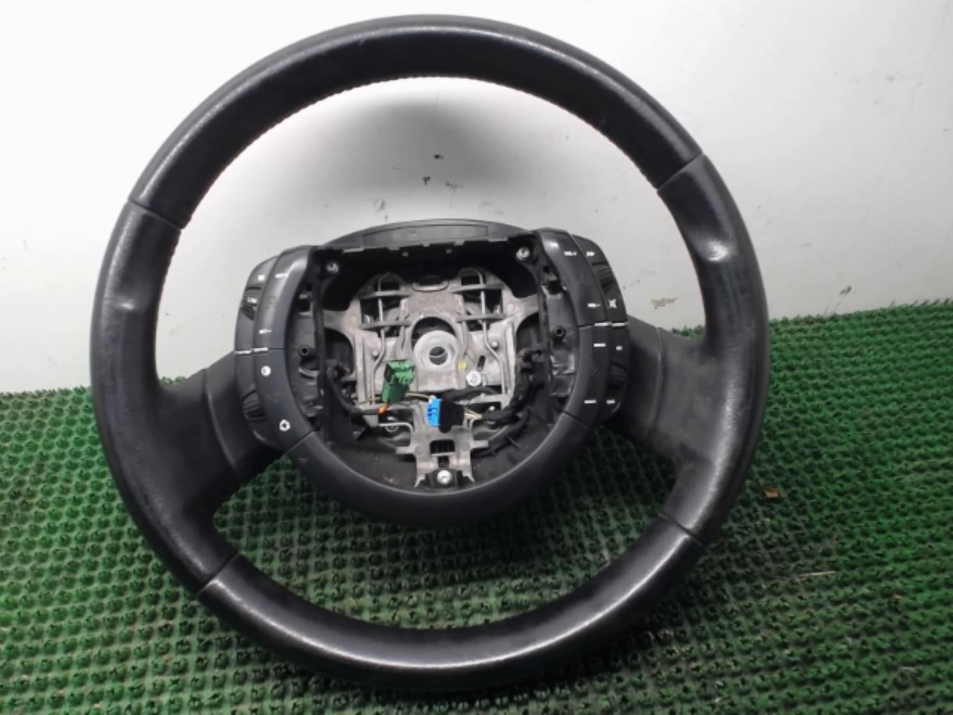 Volant CITROEN C4 1 PHASE 1 Essence - 1