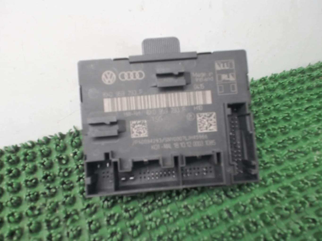 Calculateur AUDI Q3 1 PHASE 1 Essence - 1