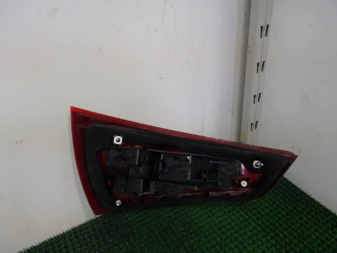 Feu arriere principal droit (feux) AUDI A1 PHASE 1 Diesel - 1