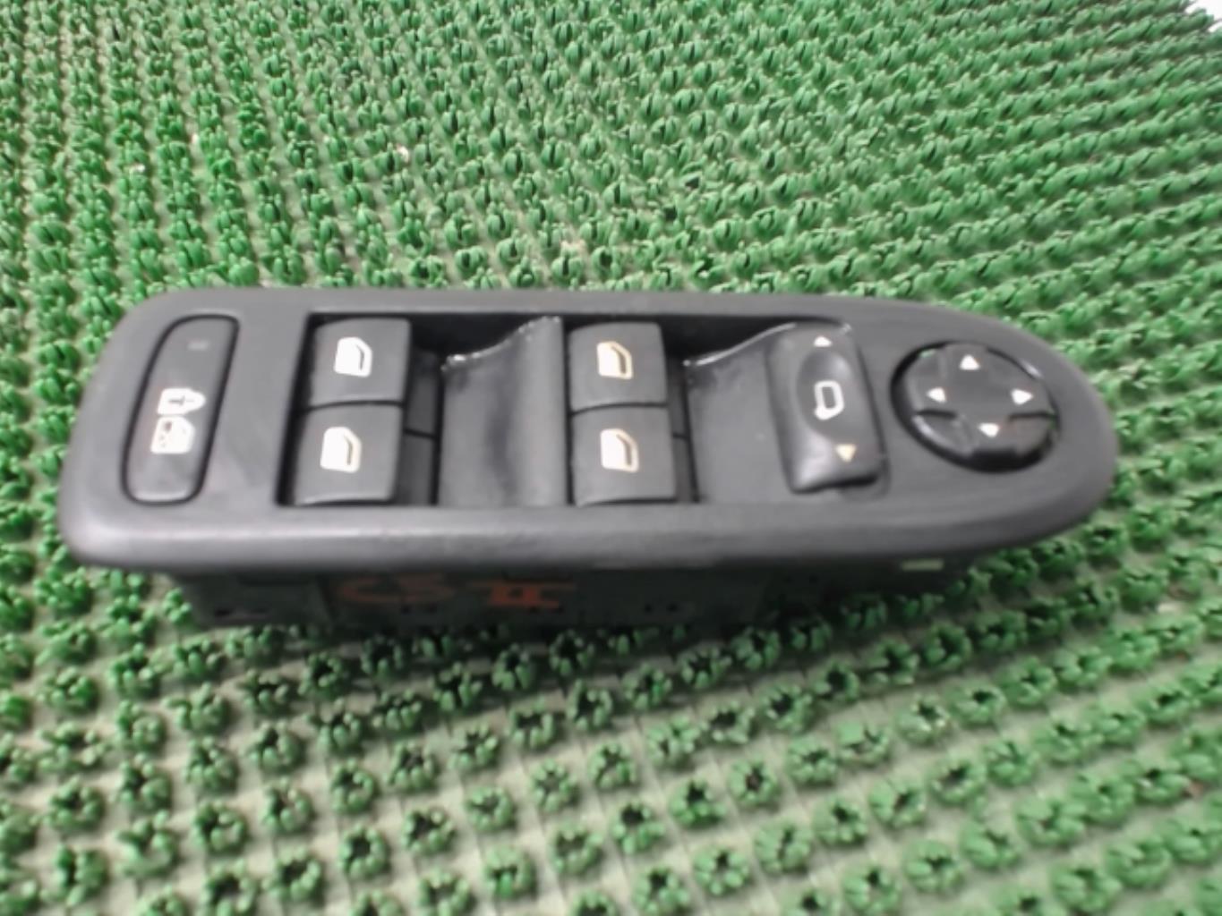 Interrupteur de leve vitre CITROEN C5 2 BREAK Diesel - 1