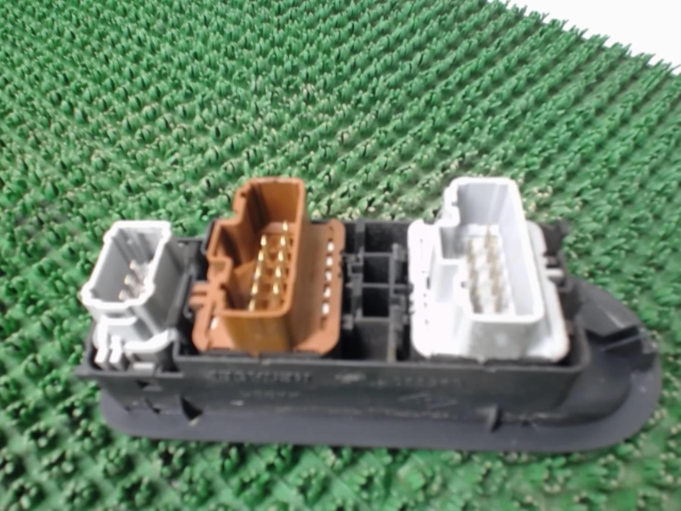 Interrupteur de leve vitre RENAULT SCENIC 2 PHASE 1 Diesel - 1