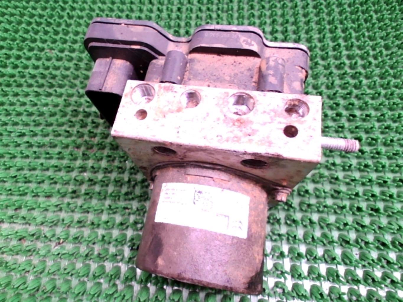 Bloc ABS (freins anti-blocage) CITROEN C3 3 PHASE 1 Diesel - 1