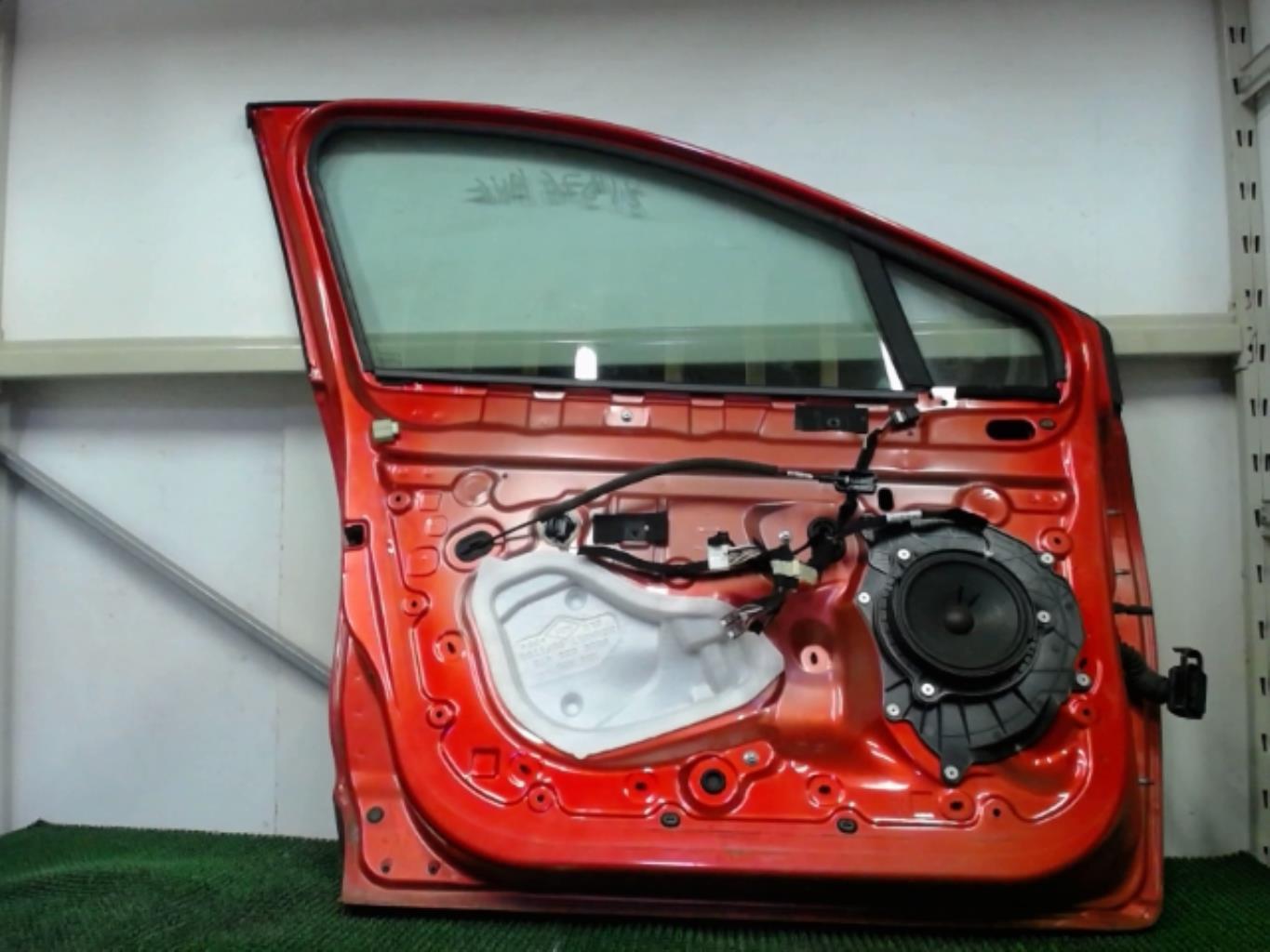 Serrure avant gauche RENAULT CLIO 4 PHASE 1 BREAK  - 1