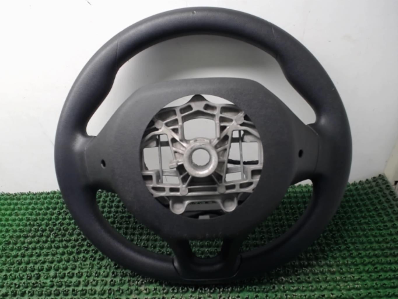 Volant PEUGEOT 208 1 PHASE 2 Diesel - 1