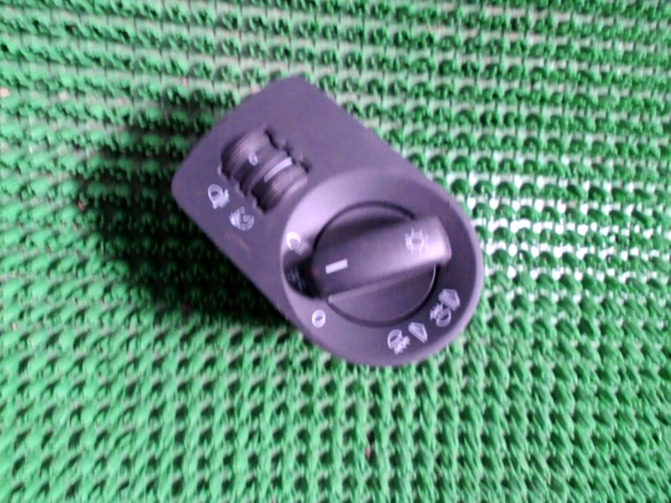 Commande de reglage hauteur de phare AUDI A3 2 SPORTBACK PHASE 1 Diesel - 1