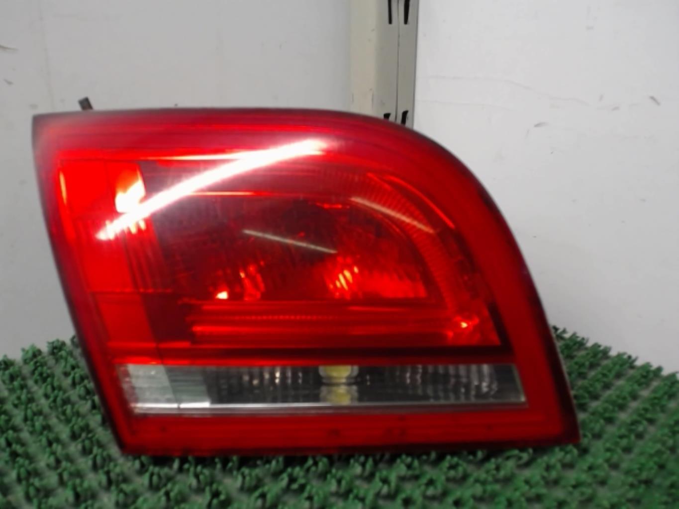 Feu arriere secondaire gauche (feux) AUDI A3 2 SPORTBACK PHASE 2 Diesel - 1