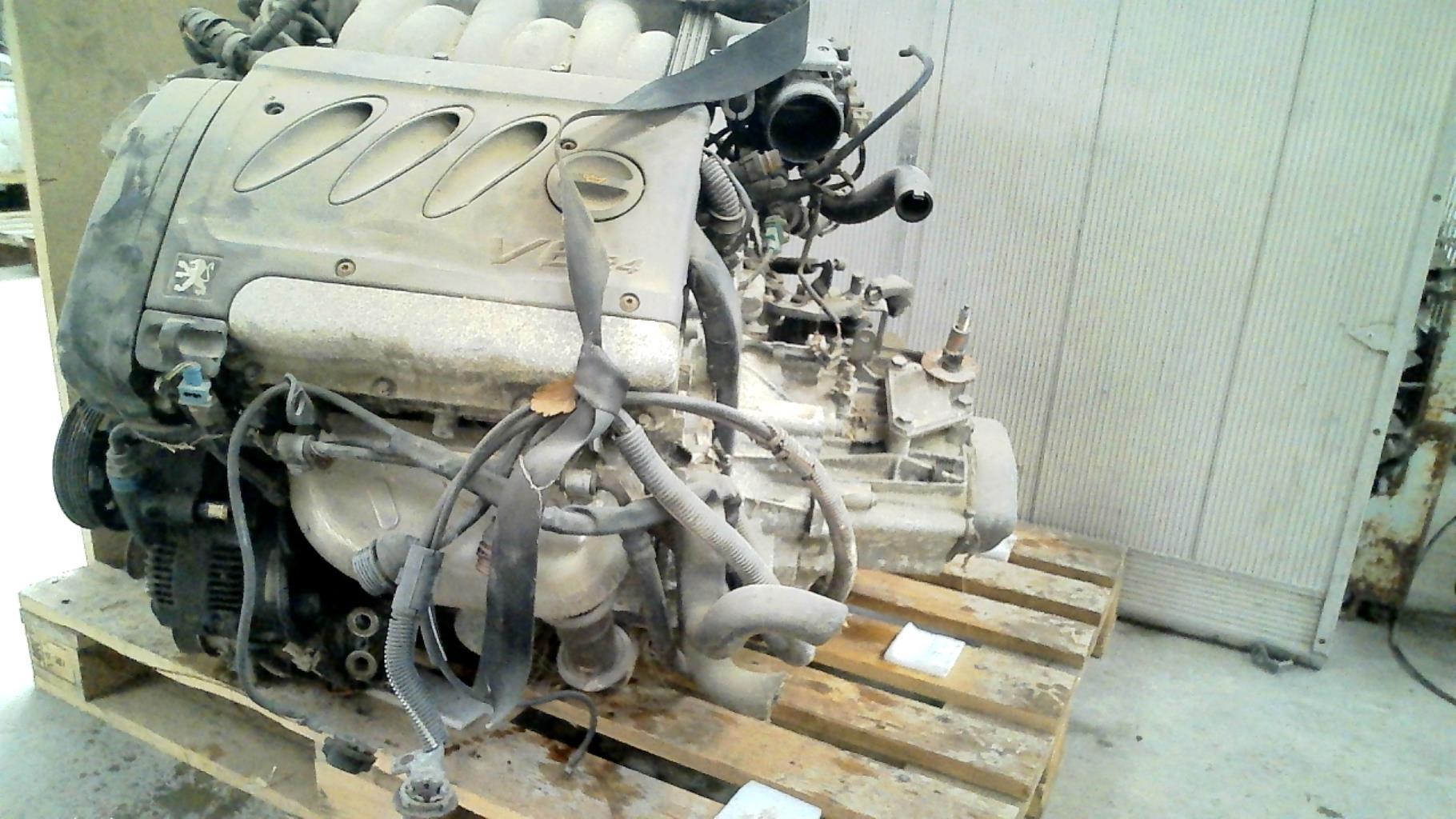 Moteur PEUGEOT 406 COUPE Essence - 1