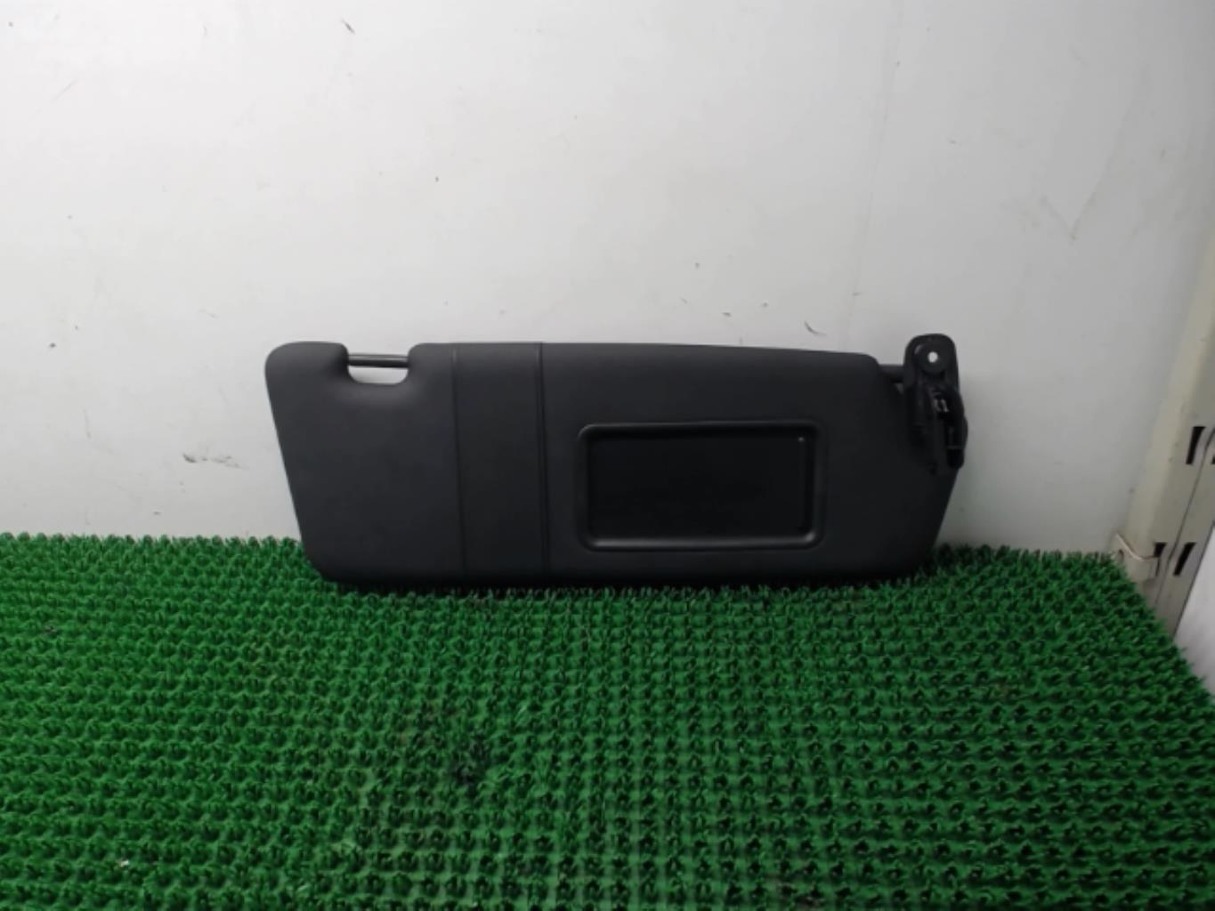 Pare soleil droit AUDI A3 2 SPORTBACK PHASE 2 Diesel - 1