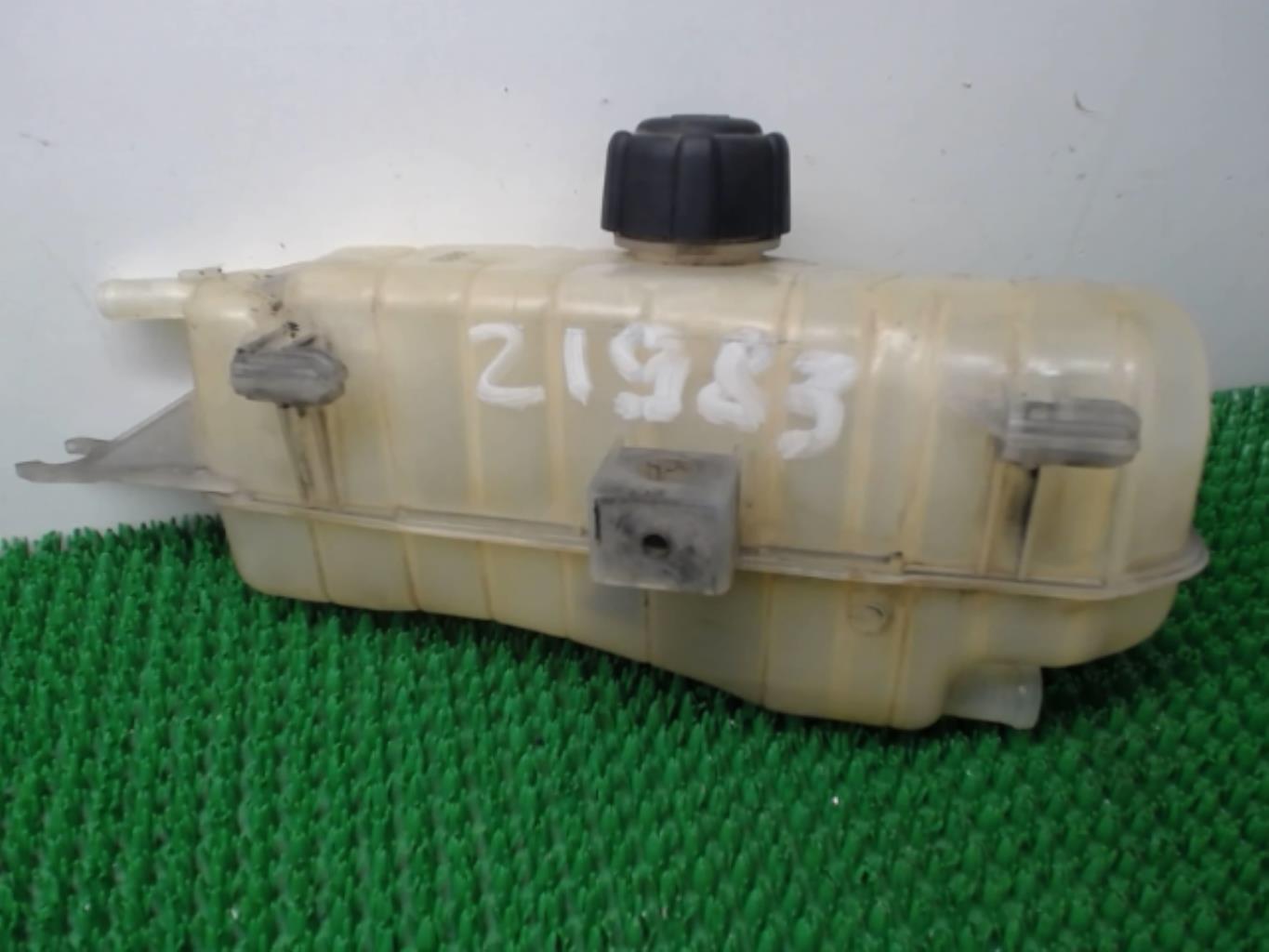 Vase d'expansion RENAULT CLIO 3 PHASE 1  - 1