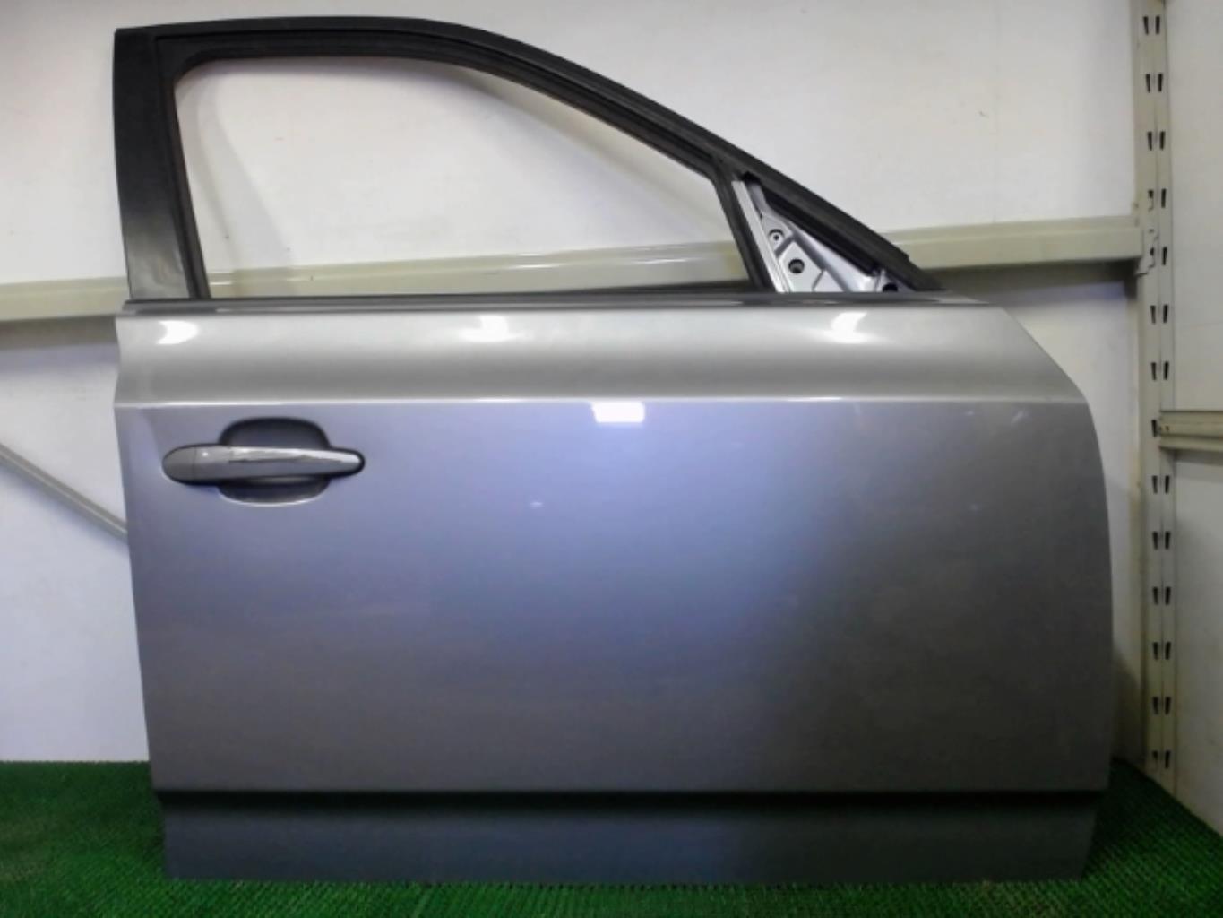 Vitre avant droit BMW X3 E83 PHASE 1 Diesel - 1