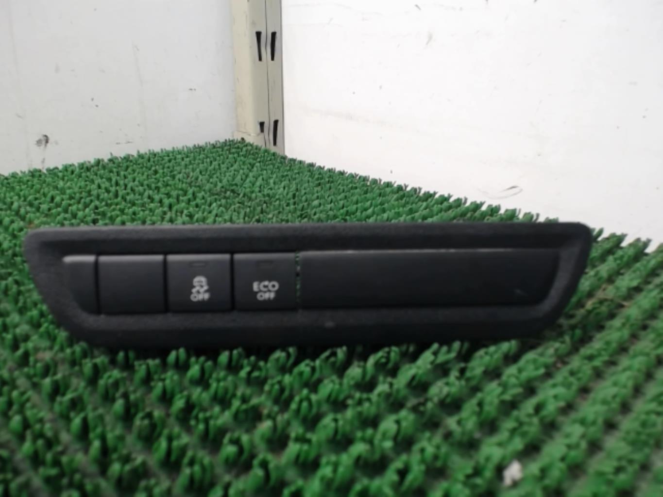 Bouton/Interrupteur PEUGEOT 208 1 PHASE 1 Diesel - 1