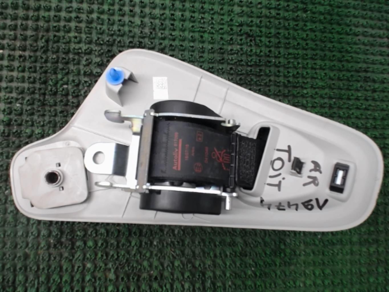 Ceinture arriere centrale CITROEN C3 PICASSO PHASE 2 Diesel - 1
