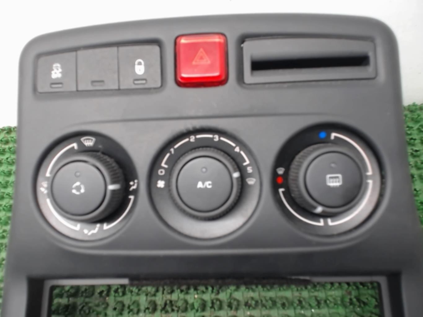 Commande chauffage CITROEN C3 PICASSO PHASE 2 Diesel - 1