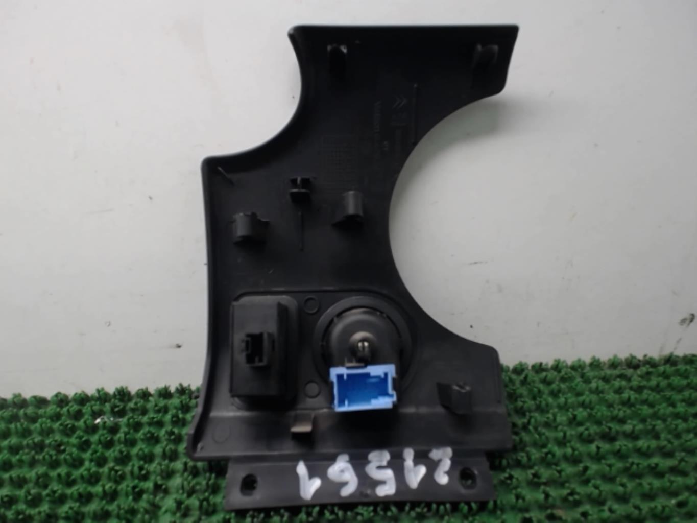 Commande retroviseurs PEUGEOT PARTNER 1 PHASE 2 Diesel - 1