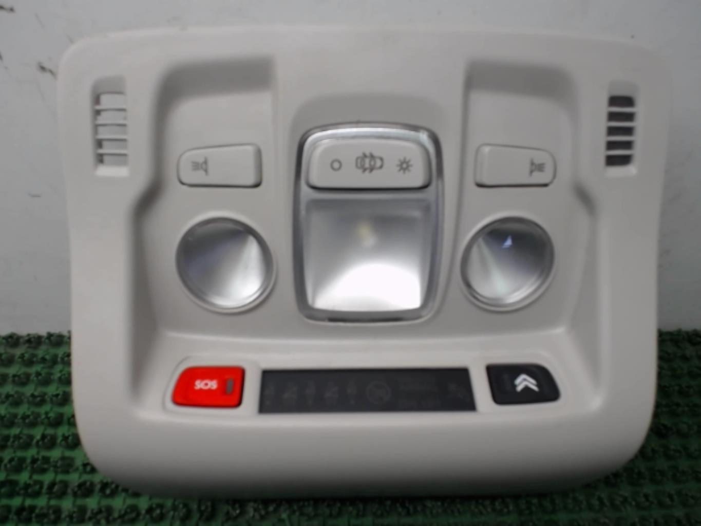 Eclairage de plafonnier CITROEN C3 3 PHASE 1 Diesel - 1