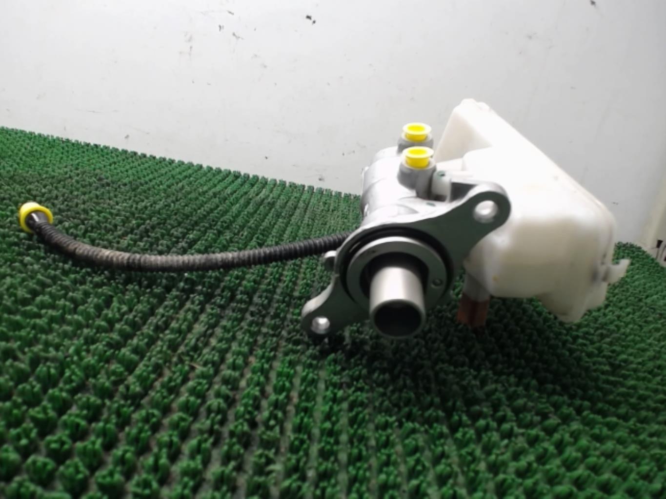 Maitre cylindre (freinage) CITROEN C3 3 PHASE 1 Diesel - 1