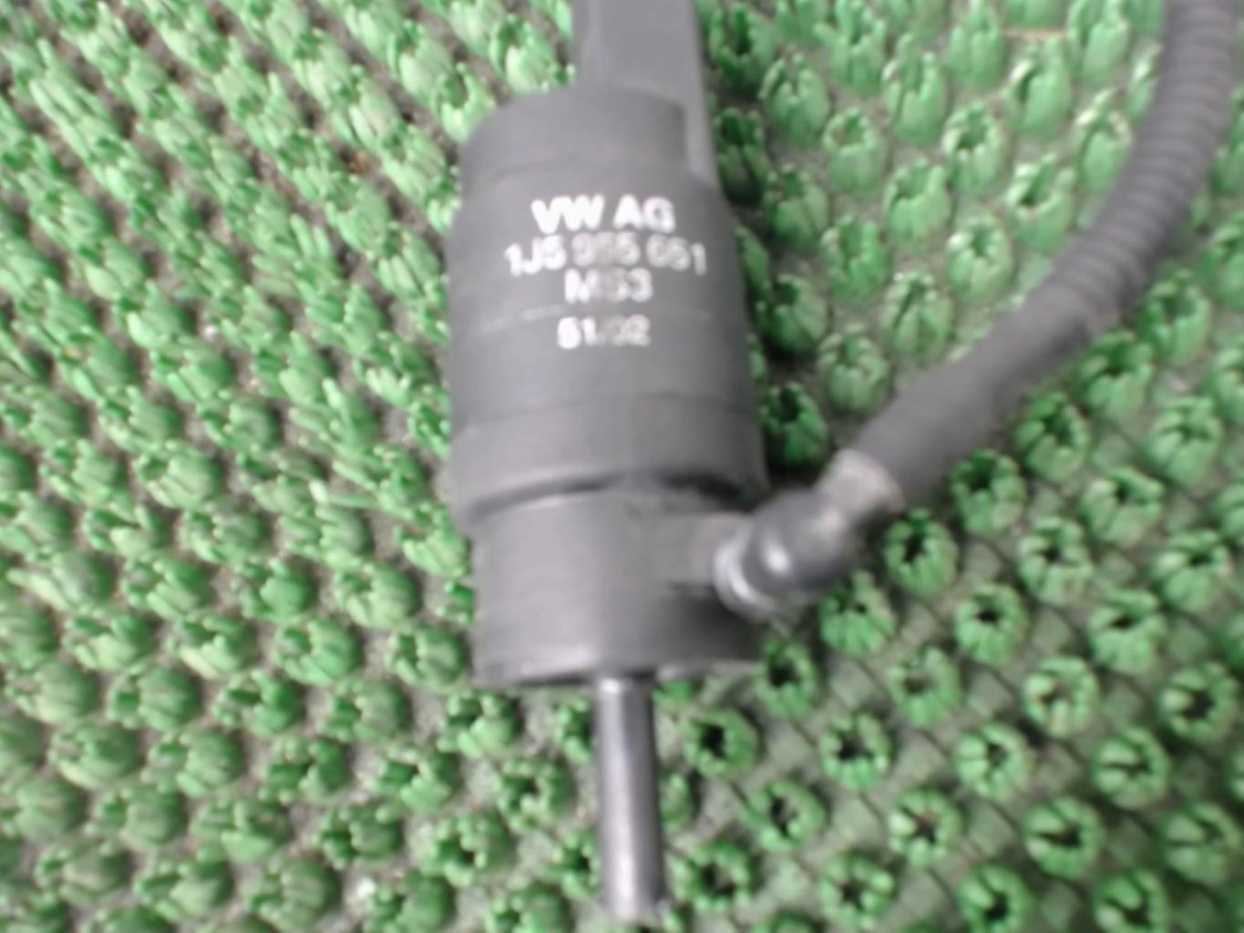 Pompe lave glace avant SEAT TOLEDO 2 Diesel - 1
