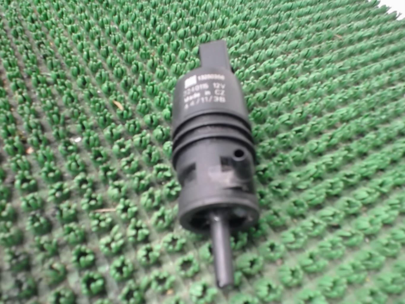 Pompe lave glace avant SUZUKI SWIFT 4 Essence - 1