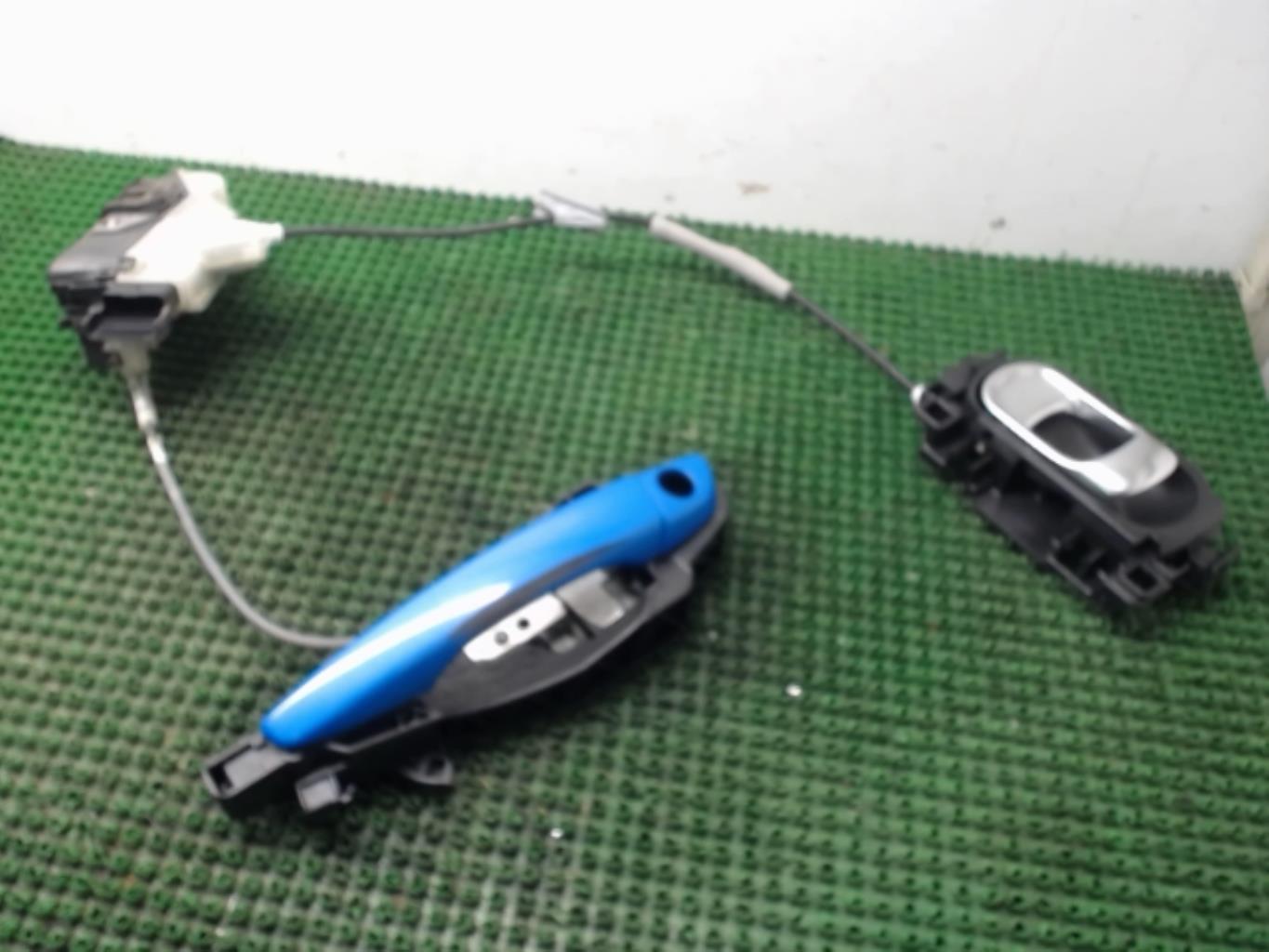 Serrure avant gauche CITROEN C3 3 PHASE 1 Diesel - 1