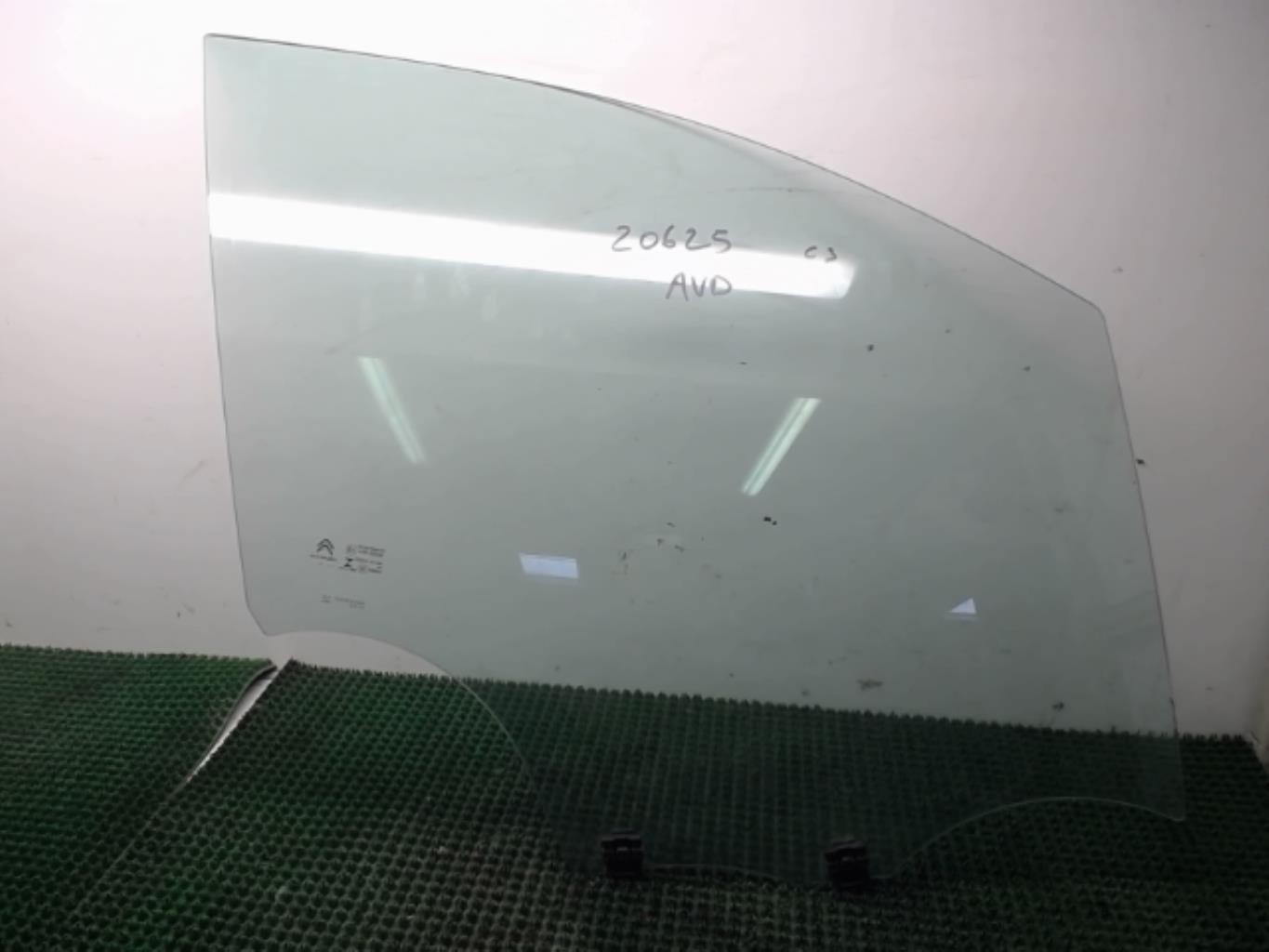 Vitre avant droit CITROEN C3 3 PHASE 1 Diesel - 1