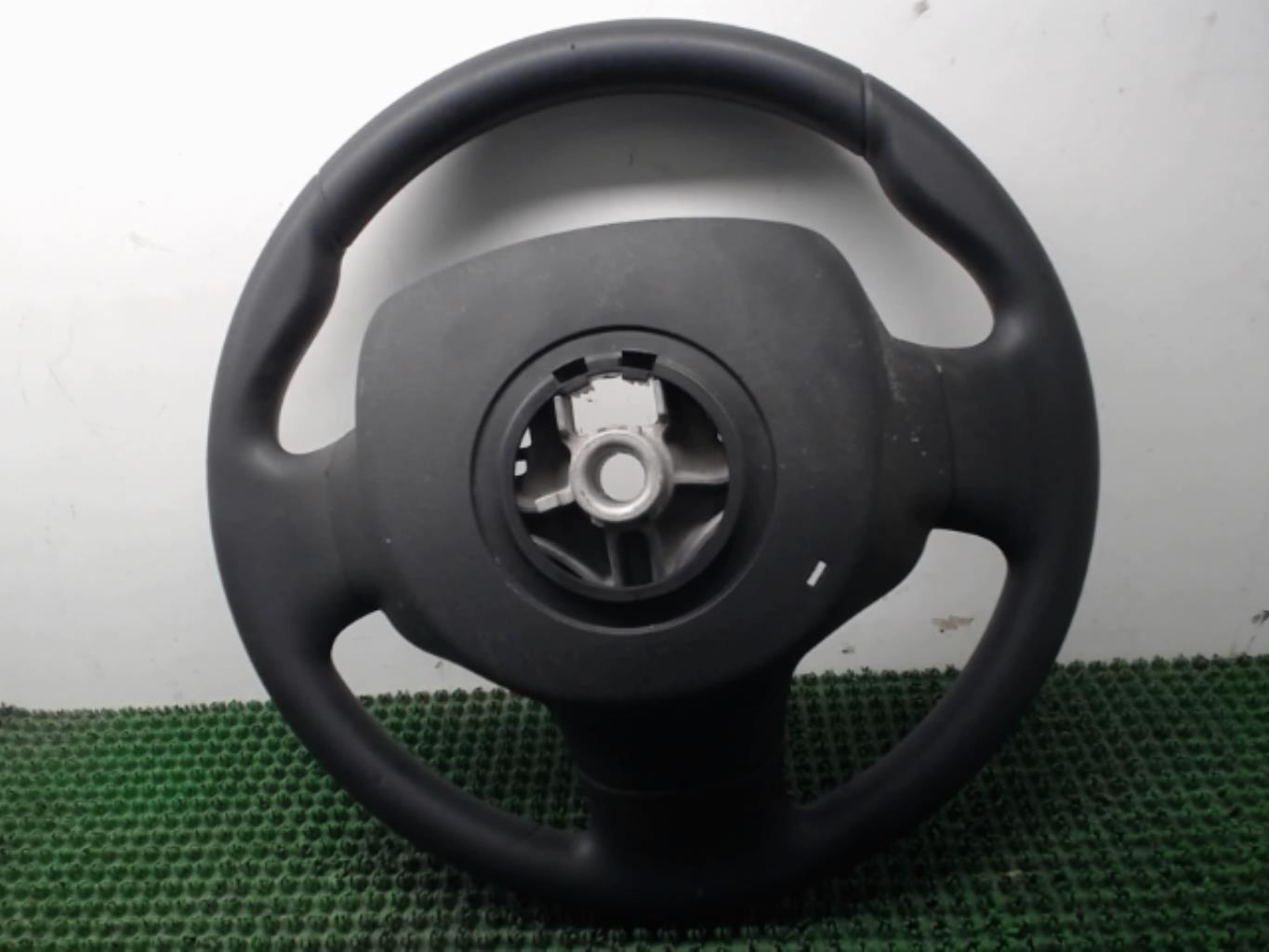 Volant CITROEN C3 PICASSO PHASE 2 Diesel - 1